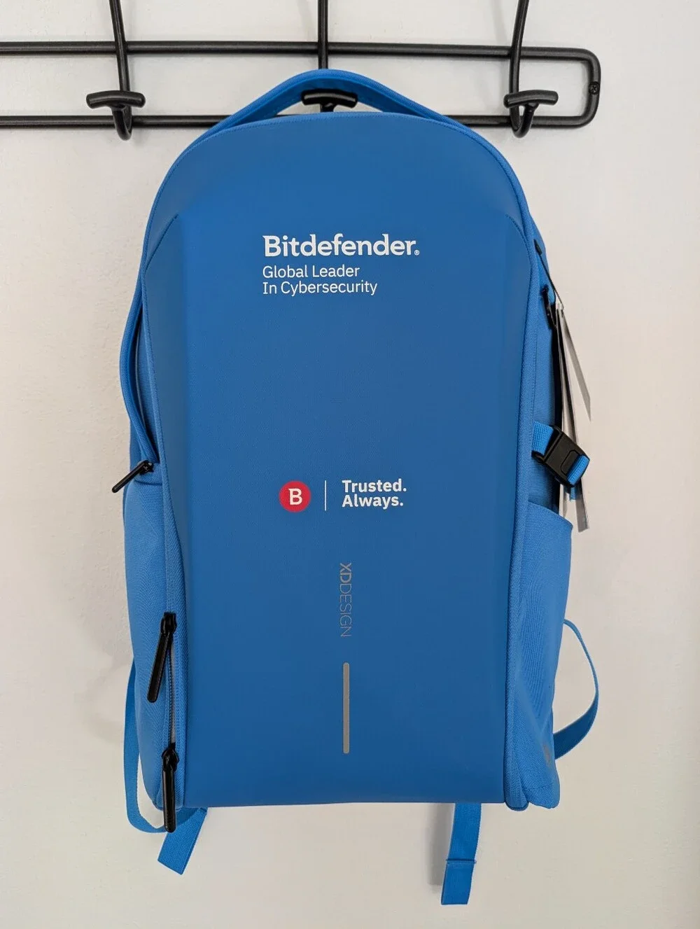 XD Design Bobby Bizz Backpack (Bitdefender Graphic) - Teal